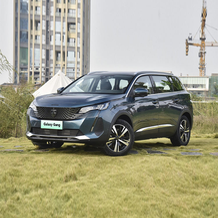 PEUGEOT 5008 Midsize SUV 1.8L Displacement Gas Vehicles